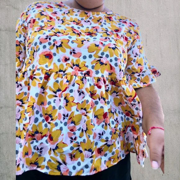 SHEIN Cream Toned Ruffle Cuff Floral Peplum Top size 4XL - Picture 3 of 6